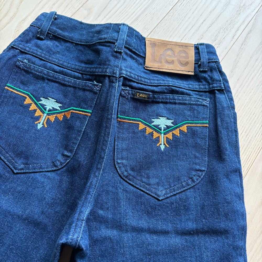 Lee women’s Dark Blue Jeans with Colorful Embroidery